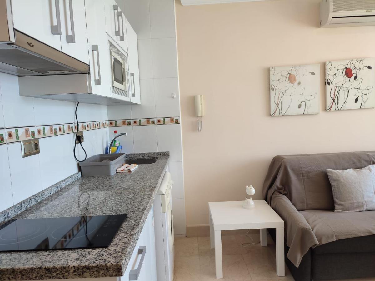 Turisstiko La Roca Chica 2 Apartment Торемолинос Екстериор снимка