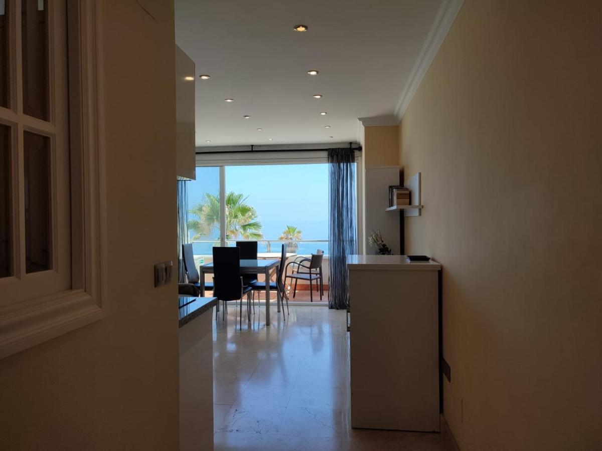 Turisstiko La Roca Chica 2 Apartment Торемолинос Екстериор снимка